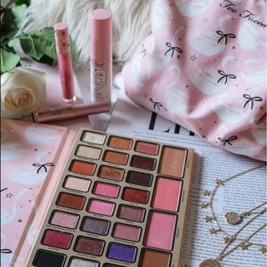 Too Faced Dream Queen